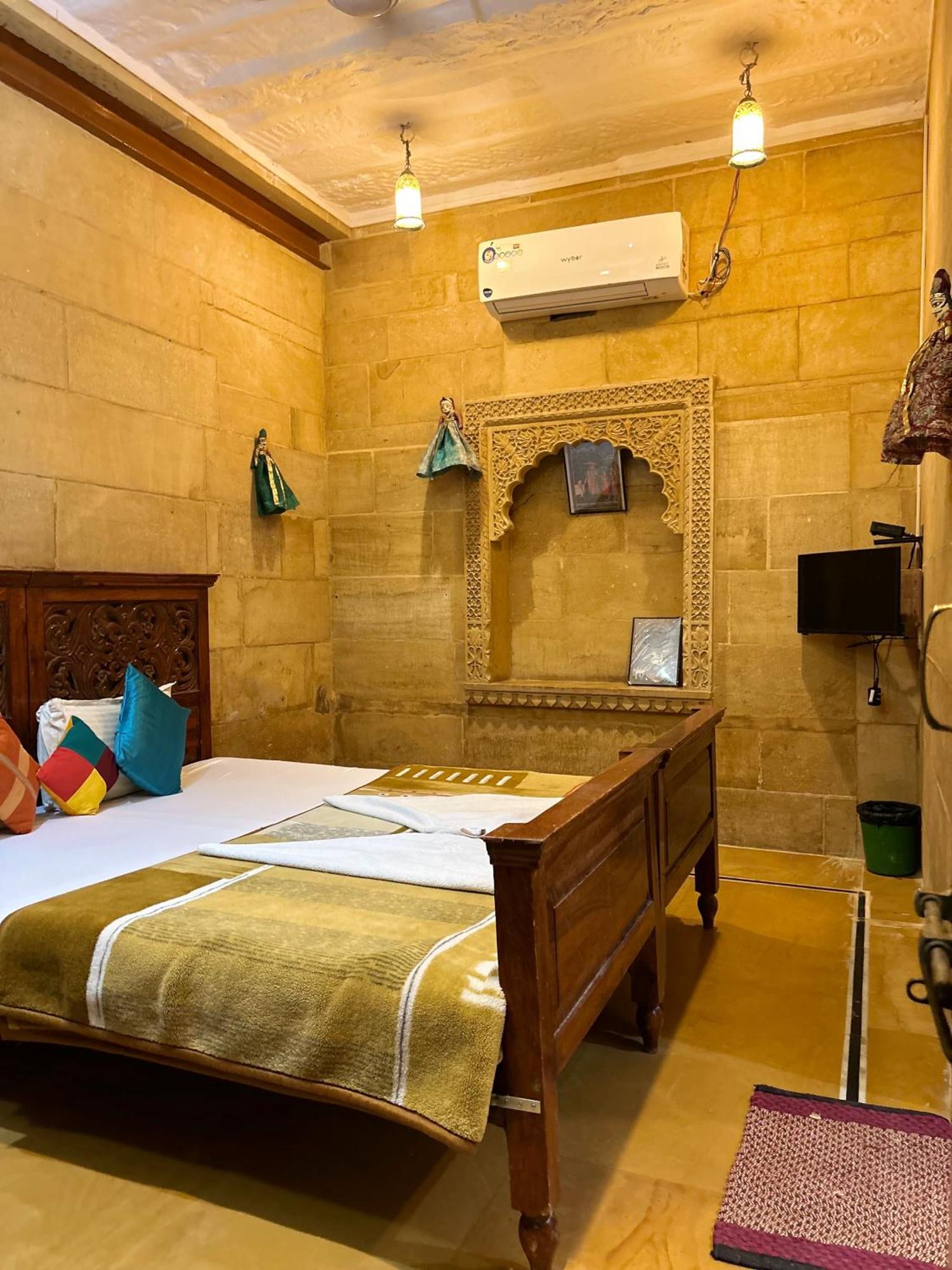 Hotel Pol Haveli Jaisalmer Exterior foto