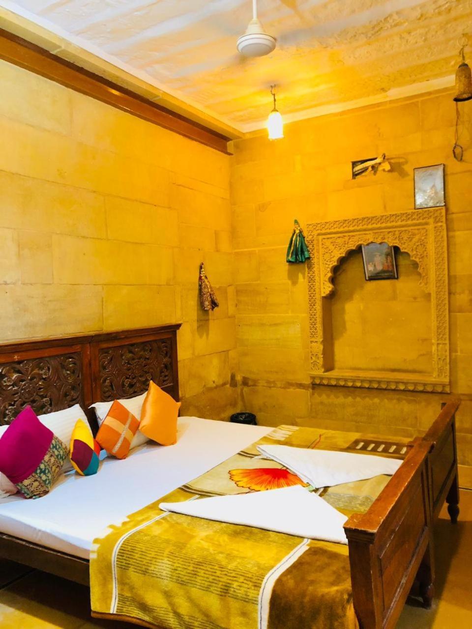Hotel Pol Haveli Jaisalmer Habitación foto